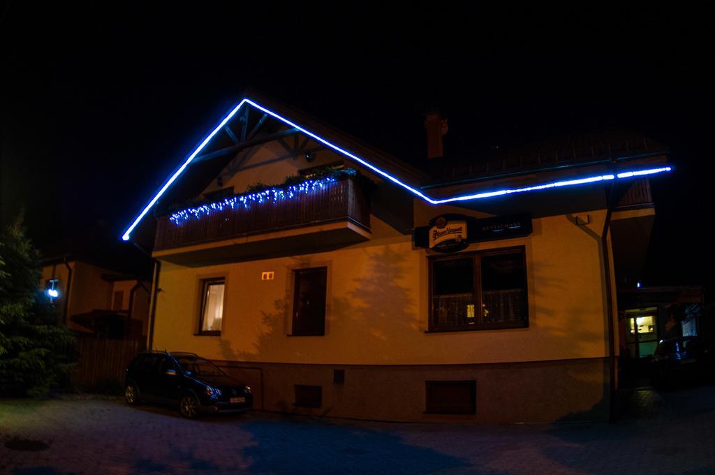 Penzion Vila Petra Bed&Breakfast Veľký Slavkov Eksteriør billede
